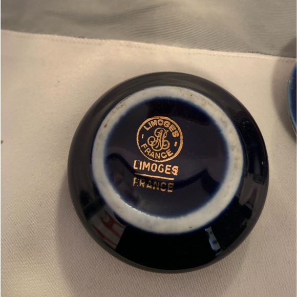 Limoges vintage Trinket Box - Picture 2 of 2